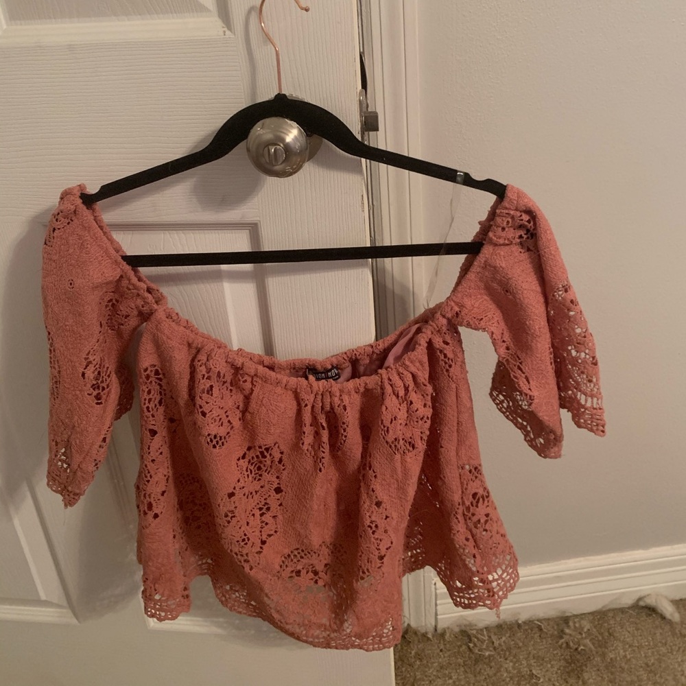 Fashion Nova Women’s Off the shoulder crop top